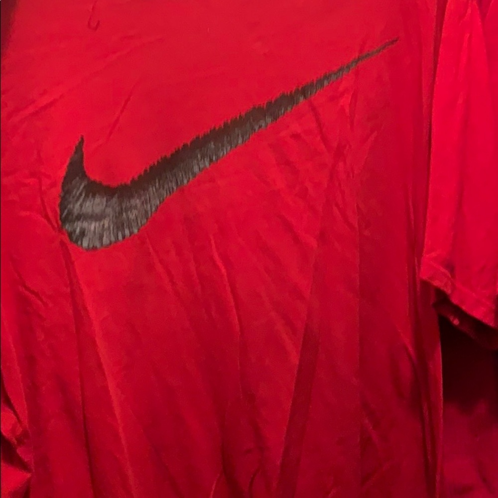 Nike Logo T